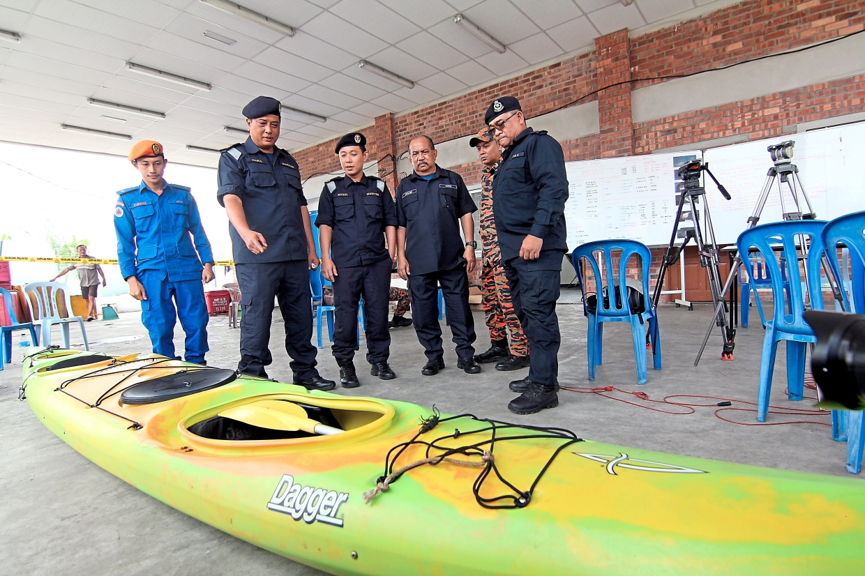 Body found in search for missing kayakers | The Star