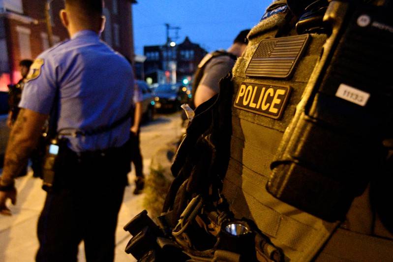 Suspect in Philadelphia police standoff taken into custody | The Star