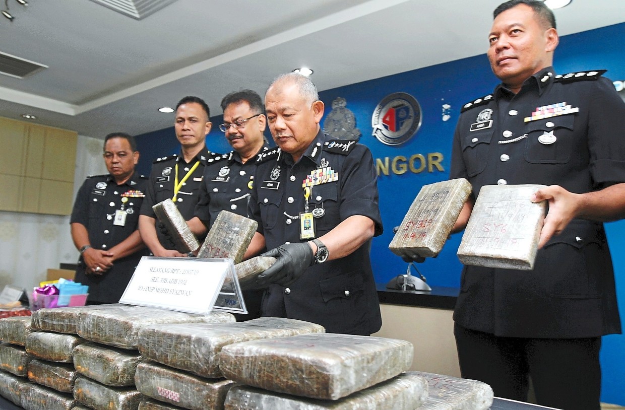 More than RM500,000 in drugs seized | The Star
