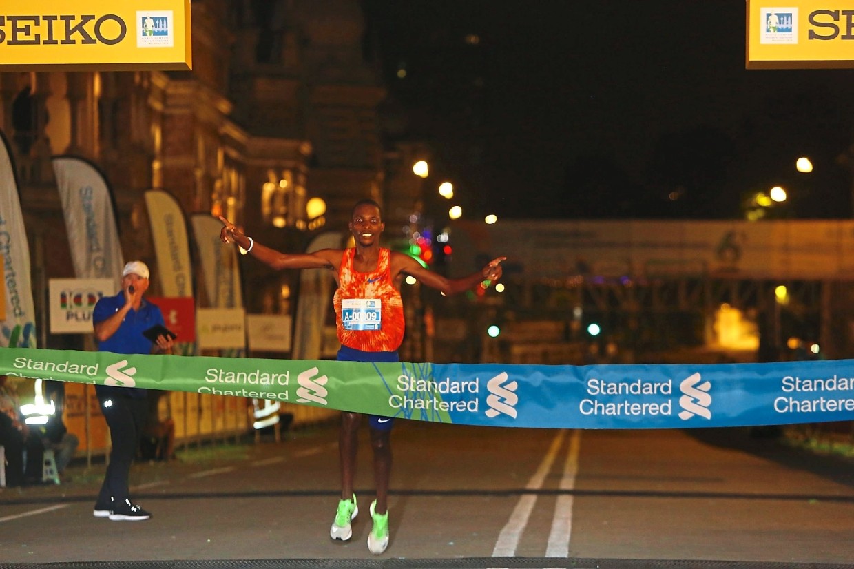 Kipchirchir celebrating his win in the Full Marathon Men’s Open category.