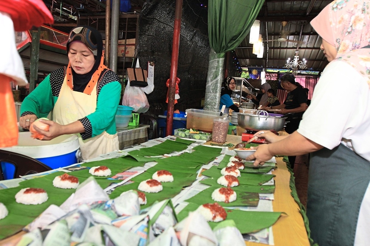 50sen Nasi Lemak Draws In The Crowd The Star