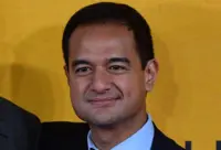 Real-life ‘Wolf of Wall Street’ sues Najib’s stepson Riza Aziz for RM1.2bil