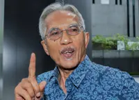 Dr M resigned as Bersatu chair because he did not want to renege on promise, says Kadir Jasin