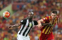 Dickson shows he’s the Elephants’ tusk up front