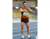 Lo walks off into the sunset