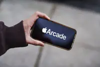 Apple’s App Store rules limit rival gaming services while Arcade runs free