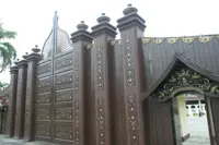 Sultan Muhammad V decides to use his six-month Royal Emoluments for rakyat