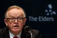 Former Finnish president Ahtisaari recovering from coronavirus