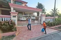 Uproar over ‘rich’ people getting food aid rations