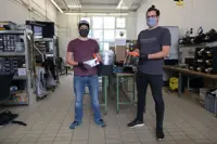 German 3D printing buffs pitch in with virus-fighting network
