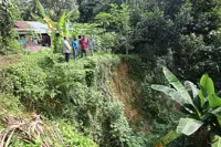 Villagers jittery over soil erosion along Sungai Temiang riverbank
