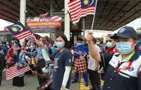 Igniting love for the nation