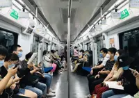 Book lover takes over 1,000 photos of people reading books on Beijing subway