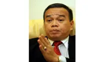 Glove manufacturer's workers' quarters in Ipoh 'overcrowded' and 'filthy', says Labour Dept