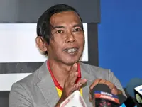 Ex-national hitman Azman tells local players what they need to hear