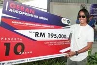 ‘Paskal’ star goes into buffalo breeding