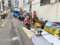 Back lane turned into marketplace
