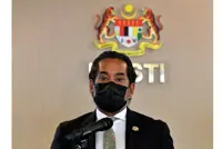 Covid-19: Economic frontliners to receive jabs in second phase, says Khairy