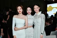 Reunion special: 'Yanxi Palace' stars Wu Jinyan, Qin Lan, Tan Zhou meet up at fashion show