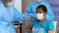 Chinese-educated Cambodian doctors, students help vaccinate people against Covid-19