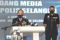 Cops: Detainee died while trying to escape