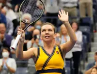 Former No. 1 Simona Halep marries in Romania