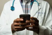 Teletherapy often leaves out older people. Here's how a US researcher is trying to help them connect