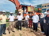 Sibu council helping hawkers improve business