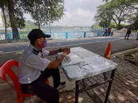 Reconsider or halt plan to hike minimum wage, plead security guard providers