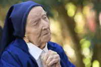 Heaven can wait: How super-centenarians live