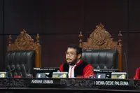 Critics call Indonesian chief justice to step down as he is to wed Jokowi's sister