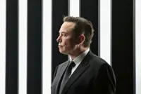 Elon Musk invokes rapper Eminem in opposing SEC decree