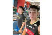 Veteran Peng Soon keeping his Chin up on reunion   with Eei Hui