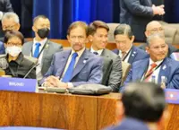 Brunei king promises that his country will continue to uphold peace in the region