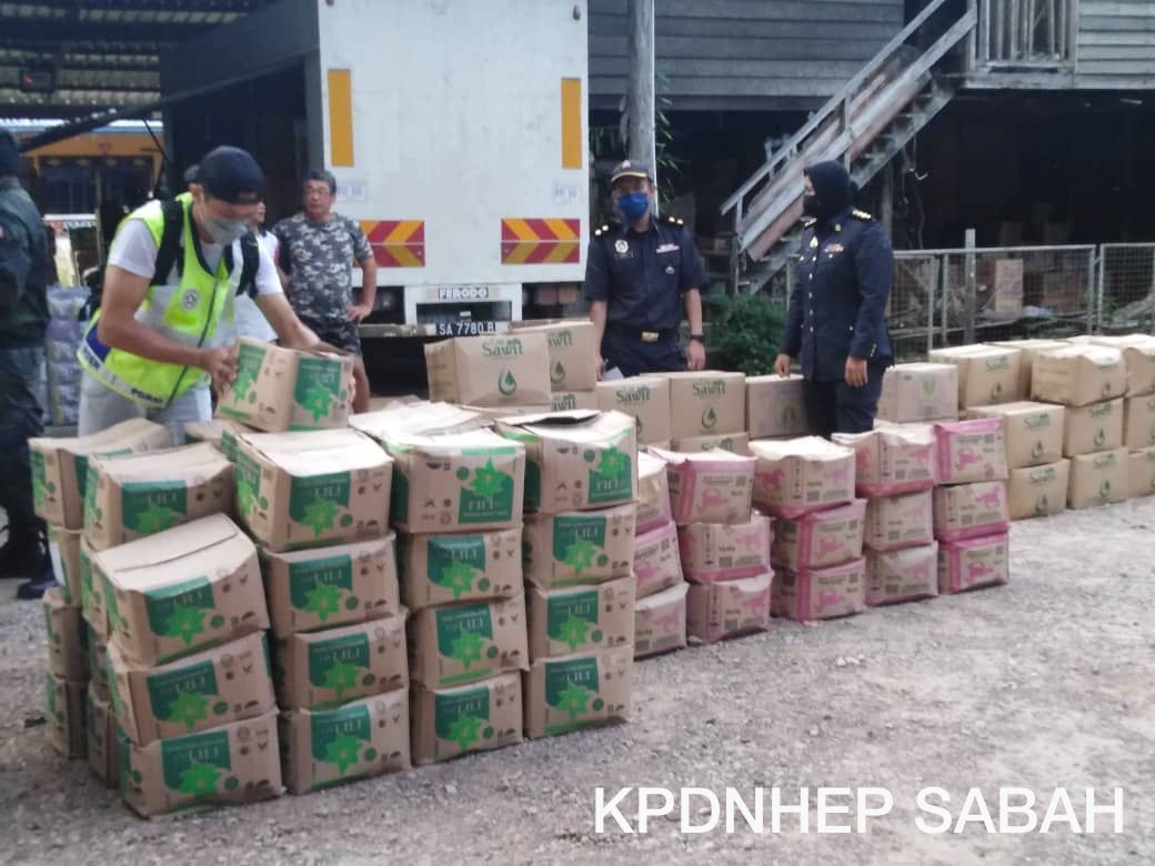 Kudat trader nabbed with over two tonnes of controlled goods - Vimarsana News