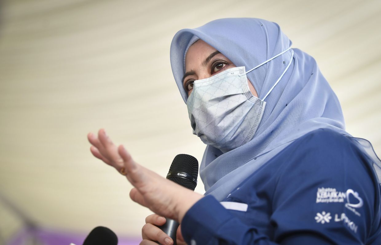 Girl allegedly abused by foster mother to be placed under Welfare Dept's care, says Rina Harun - Vimarsana News