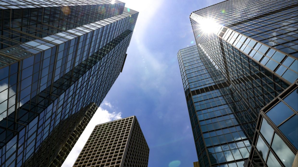 As Hong Kong swelters, offices set thermostats higher to fight climate change, but allow staff to dress down (a little) - Vimarsana News