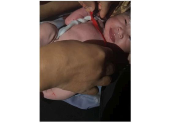 Journalist turns midwife, helps to deliver nephew in car - Vimarsana News