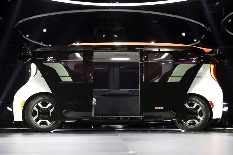 FILE PHOTO The Cruise Origin autonomous vehicle a Honda and General Motors self-driving car partnership is seen during its unveiling in San Francisco California U.S. January 21 2020. REUTERSStephen Lam