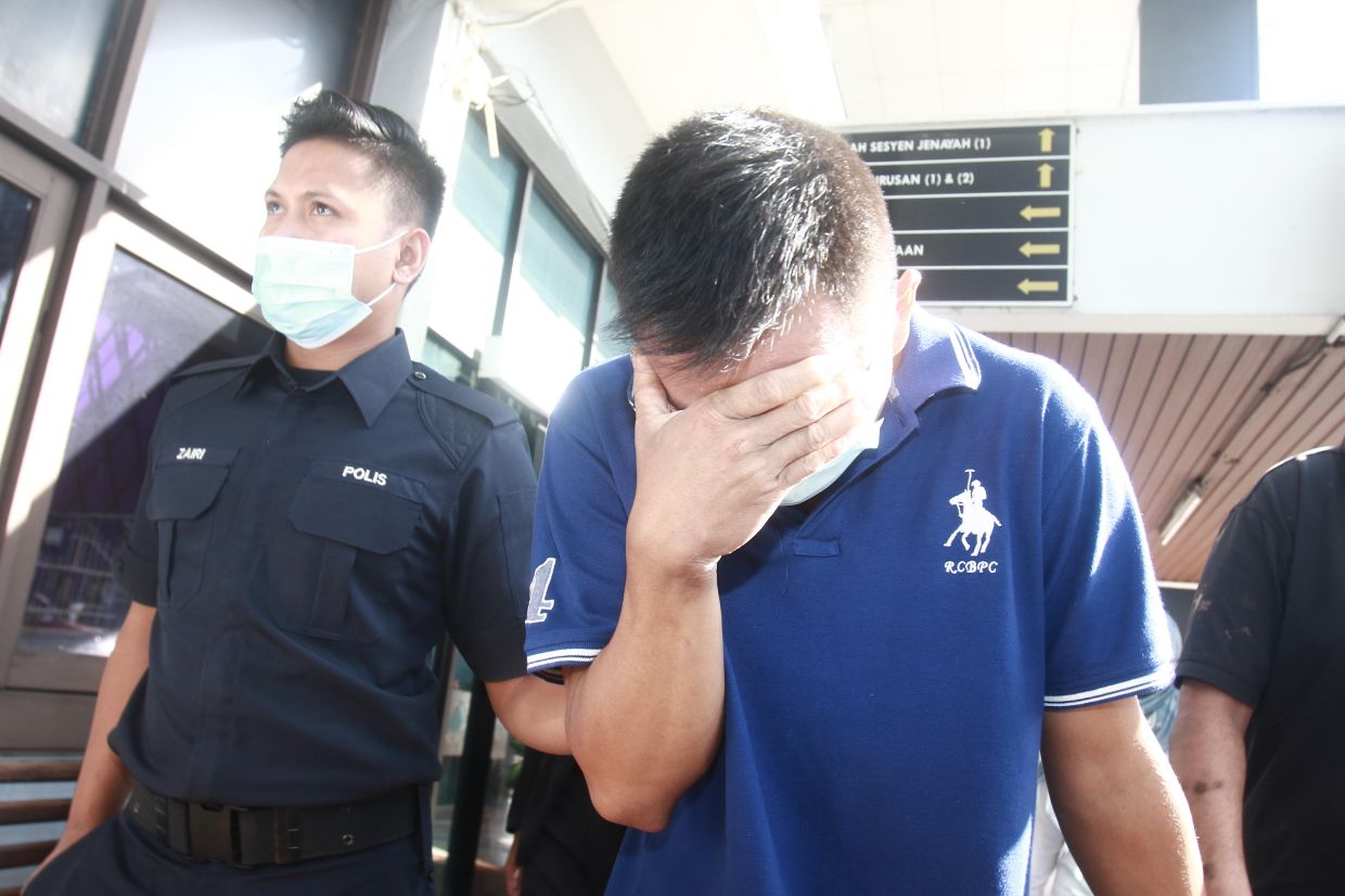 Contractor faces gallows for distributing drugs - Vimarsana News