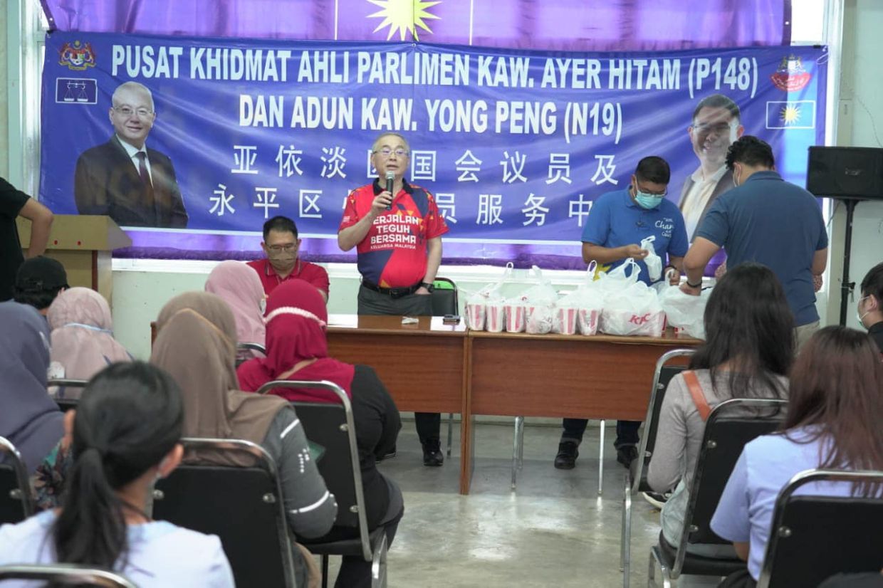 Dr Wee urges students to carefully plan for their future