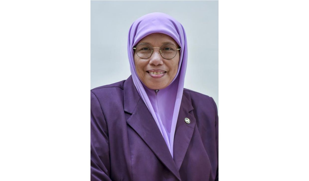 Period poverty: 130,000 teens from B40 families given hygiene kits, says Siti Zailah - Vimarsana News