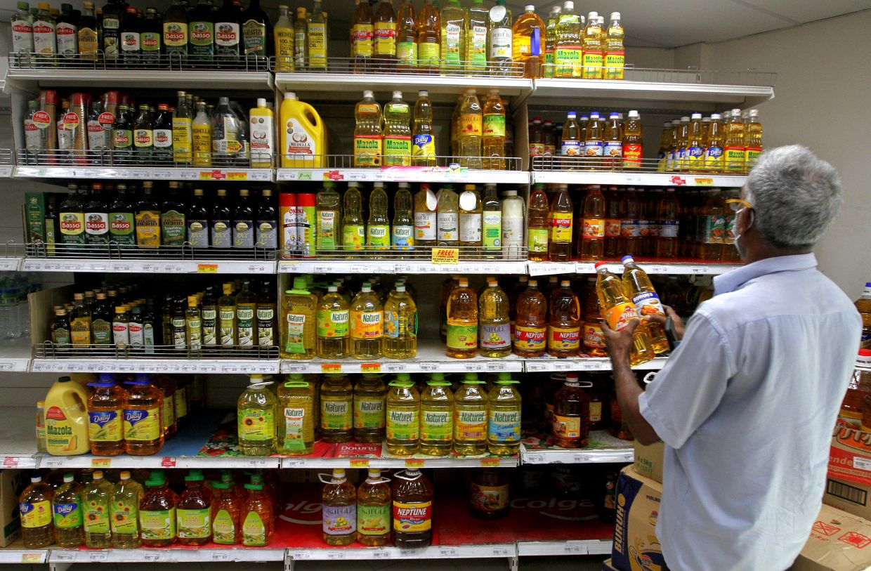 Ceiling price for 5kg bottles of palm cooking oil from Aug 8, says Annuar Musa The Star