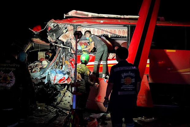 Thai tourists killed, injured in Laos bus crash - Vimarsana News