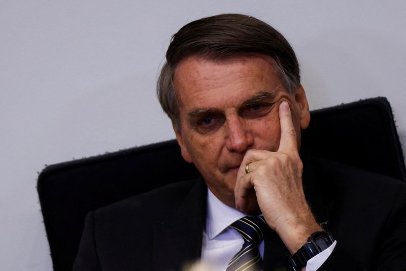 Analysis-Bolsonaro risks blowback from joint military parade and campaign rally - Vimarsana News