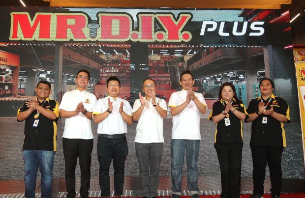 From (left) MR DIY Group retail management area manager Mohamad Nurdin, marketing head Alex Goh, business development vice-president Leo Gan, chief executive officer Adrian Ong, retail management vice-president Eric Lau, retail management regional manager Jannice Tan and Suraidah retail manager branch manager Suraidah Ebdei at the launch of MR DIY Plus at Mid Valley Megamall.