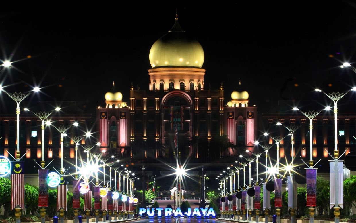 Jalur Gemilang colours to light up Putrajaya until Sept 16 - Vimarsana News