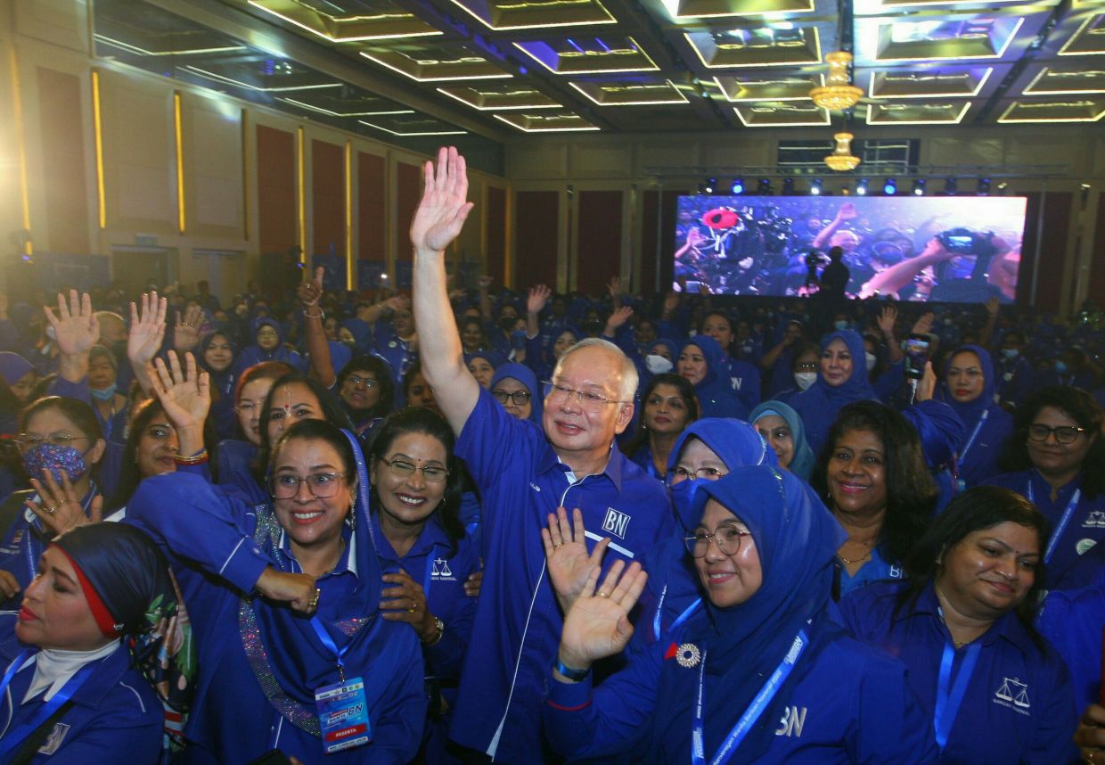 I will not flinch an inch, says Najib ahead of final SRC appeal - Vimarsana News