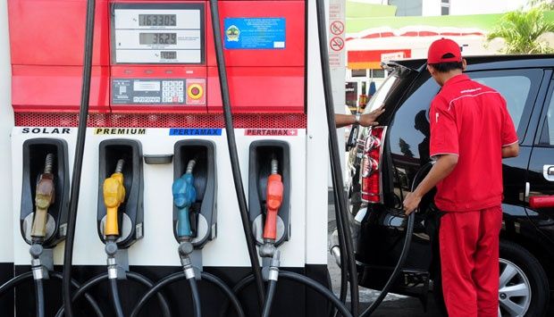 Indonesia plans fuel price hike to control ballooning subsidies, reports its media - Vimarsana News