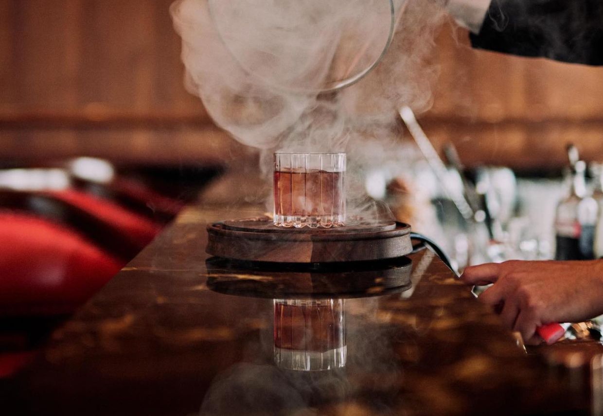 What is the 'bar' part of Gordon Ramsay Bar And Grill KL like? - Vimarsana News